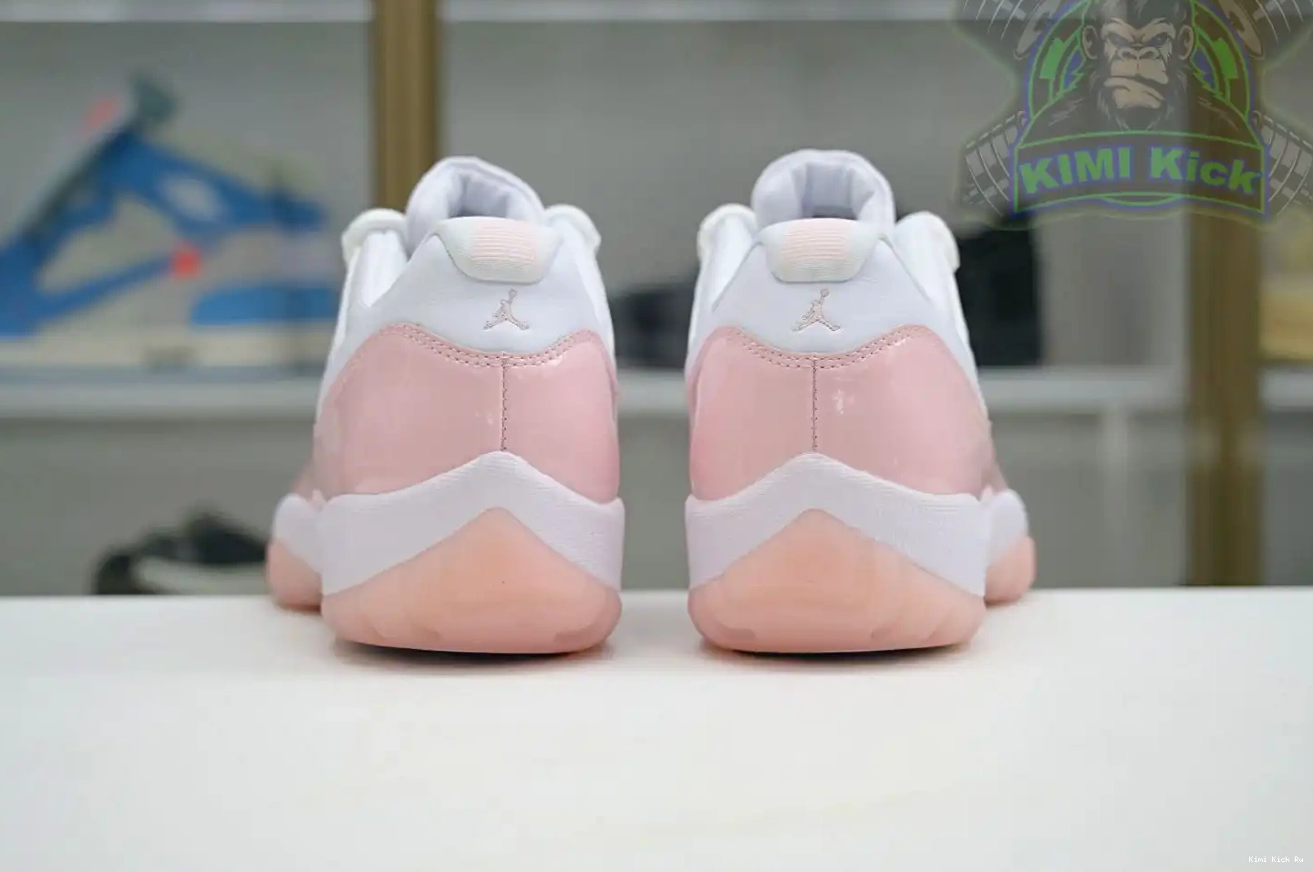 11 Low Jordan WMNS Air Kimikick Jordan 0429
